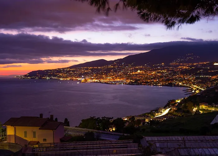 App.finestre Blu Della Pigna - Happy San Remo